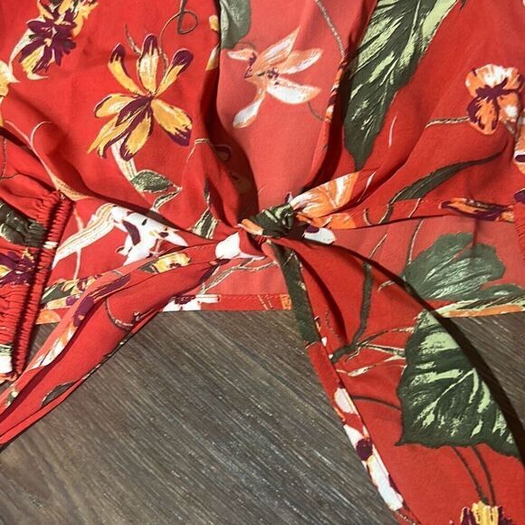 NWT American Rag Womens Coral Cie Floral Tie Front Long‎ Sleeve Crop Top Small - Picture 2 of 8